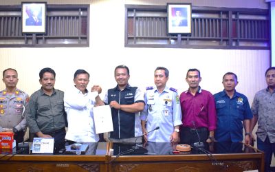 ALCOM BANJARNEGARA GELAR AKSI DAMAI TERKAIT ATURAN ODOL, KOMISI III DPRD FASILITASI MEDIASI DAN CAPAI KESEPAKATAN