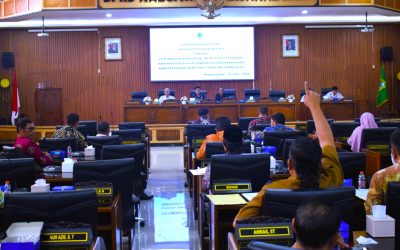 DPRD BANJARNEGARA GELAR RAPAT PARIPURNA PENYAMPAIAN PANDANGAN UMUM FRAKSI