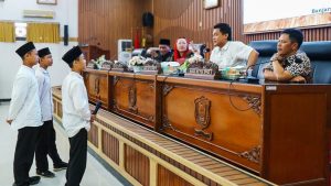 Featured image for PELAJAR SMP IT MUTIARA HATI PURWAREJA KLAMPOK KUNJUNGI DPRD BANJARNEGARA, KENALI LEBIH DEKAT TUGAS DAN FUNGSI WAKIL RAKYAT