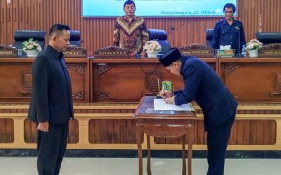 DPRD BANJARNEGARA SETUJUI PELEPASAN ASET TANAH UNTUK PEMERINTAH DESA CLAPAR: WUJUD KEPEDULIAN TERHADAP KORBAN BENCANA 2016